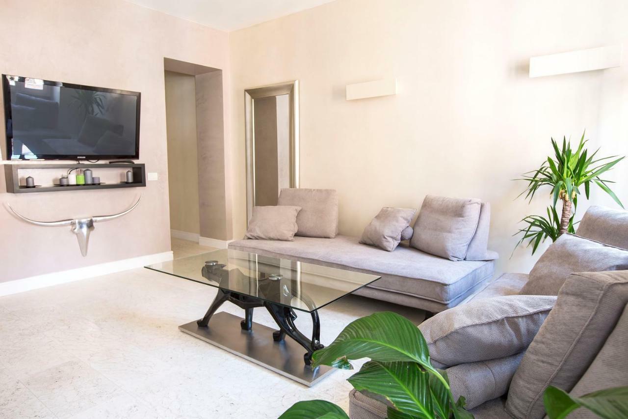 Petra Apartments โรม ภายนอก รูปภาพ