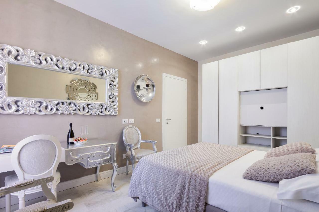 Petra Apartments โรม ภายนอก รูปภาพ