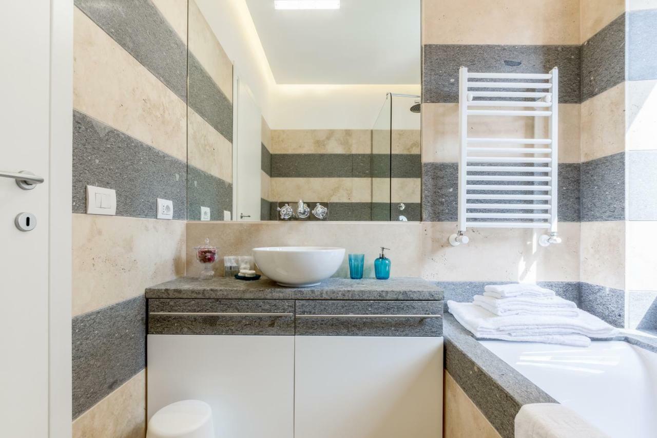 Petra Apartments โรม ภายนอก รูปภาพ